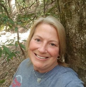 Meet your Posher, Connie